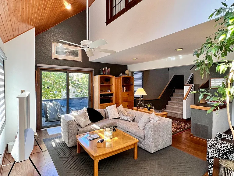 7 N Delavan Ave #2026 — Photo 24