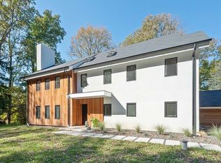 3869 Gradyville Rd, Newtown Square, PA 19073