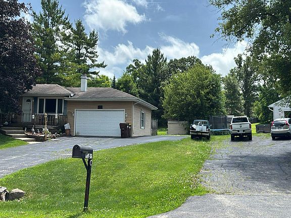 3rd image of 8801 Burton Rd