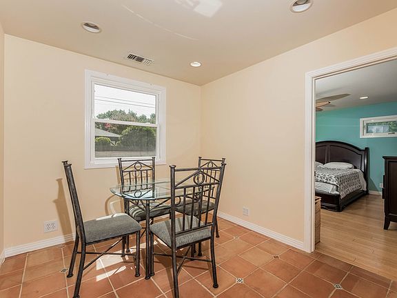 5th image of 4828 Lorelei Ave