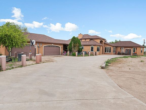 3rd image of 50 Yucca Dr
