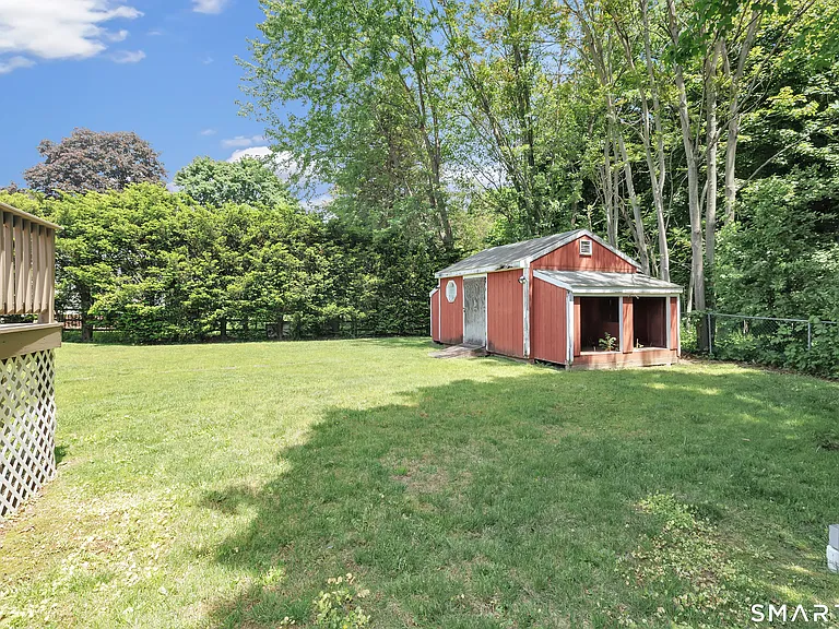 66 Washington Rd — Photo 8