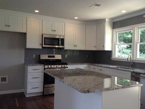 Kitchen. Note: Stainless Steel Refrigerator Included