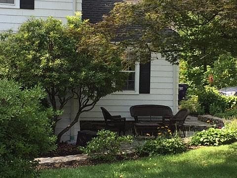 Side Patio with retaining wall