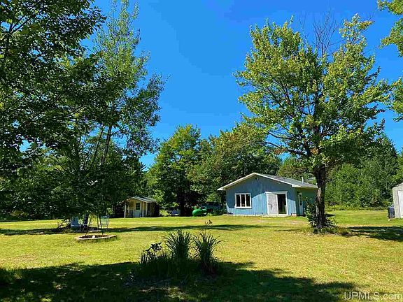 3rd image of 448 County Road Ml