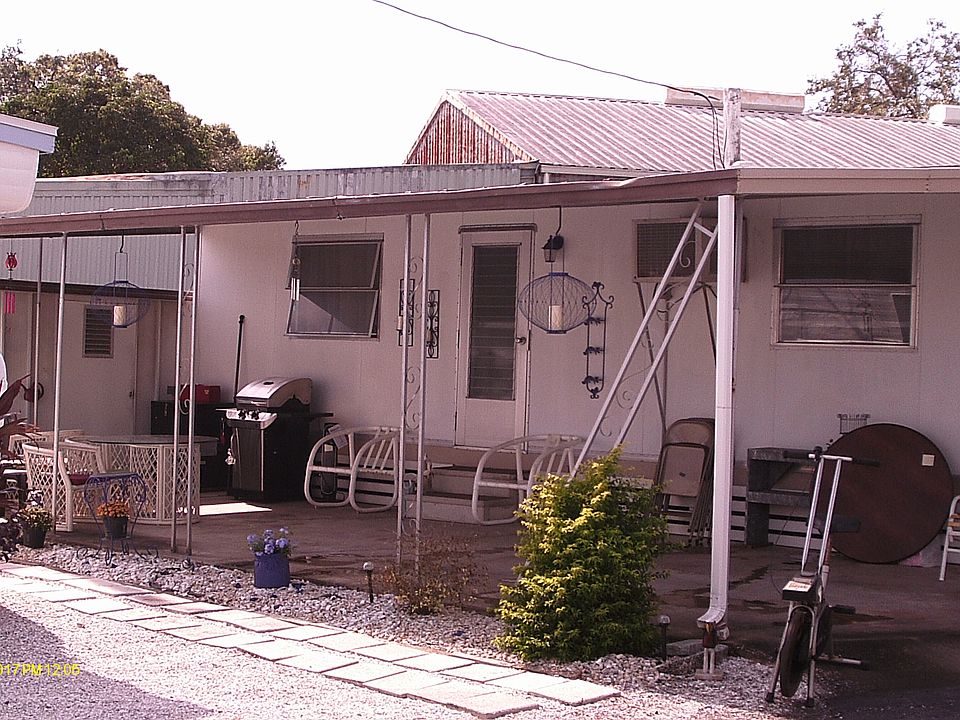 2nd image of 6211 15th St E Lot 73