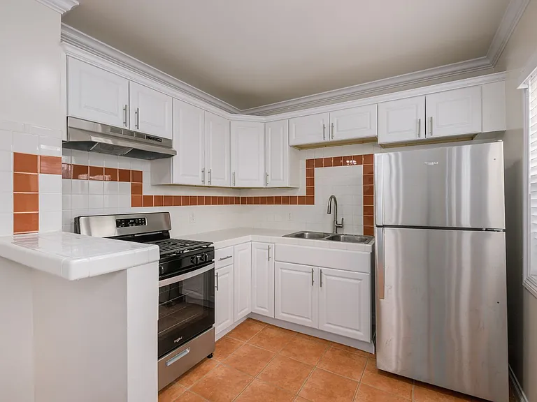 1234 N. Berendo — Photo 38