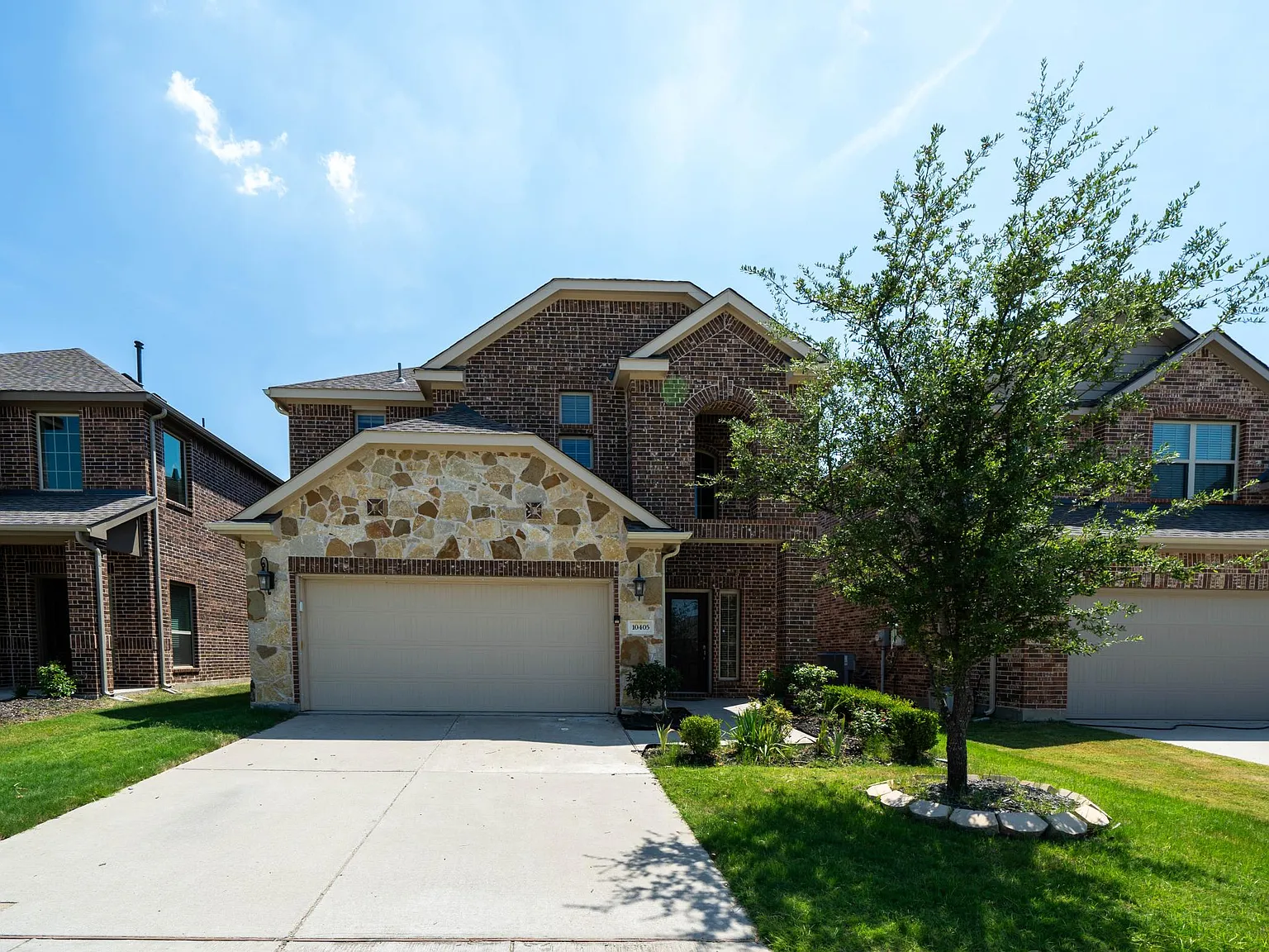 4 bed, 3.5 bath, 2610 sqft, $2,850 — Photo 4