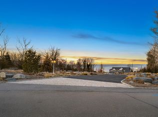 52 Brookfield Rd, Northport, NY 11768