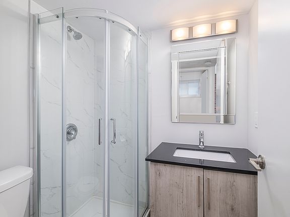 4th image of 177 Hopewell Ave #0