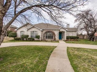 1811 Blackburn Rd, Sachse, TX 75048