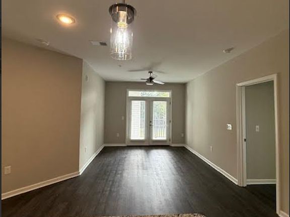 5th image of 5630 Lucas Ct #202