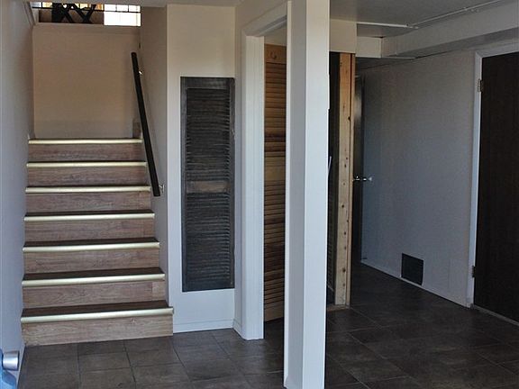 2nd image of 1504 Shields St