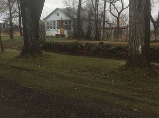 415 Beaver St, Wibaux, MT 59353