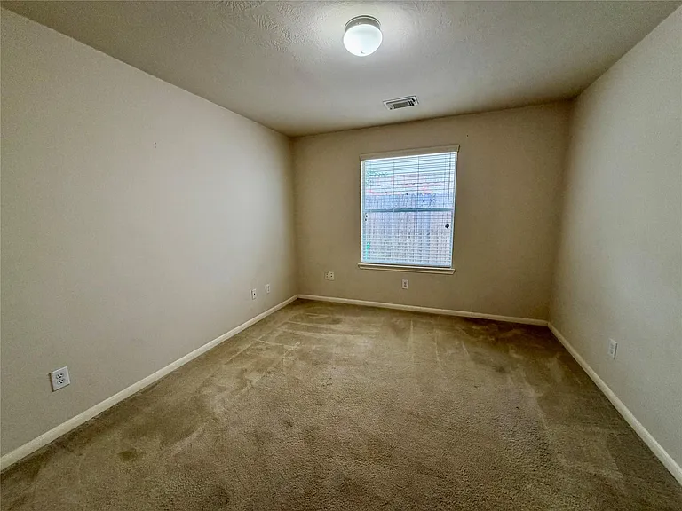 25206 Barmby Dr — Photo 20