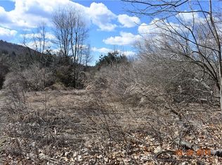 284 Cook Ln, Beacon Falls, CT 06403