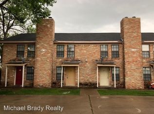 608 S Rogers Rd, Irving, TX 75060