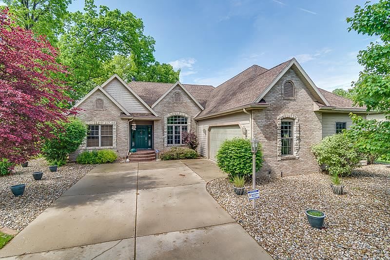 1st image of 53445 Winterberry Ct
