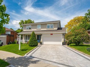 28 Manadon Dr, Toronto, ON M2M1W6