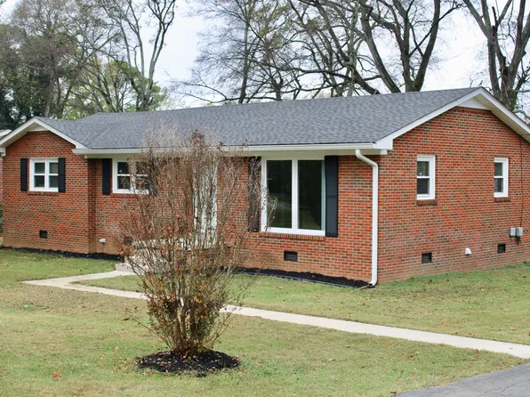 110 Burrum Dr, Shelbyville, TN 37160