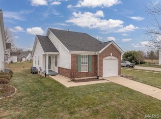 1602 Homefield Meadows Dr, O'Fallon, MO 63366