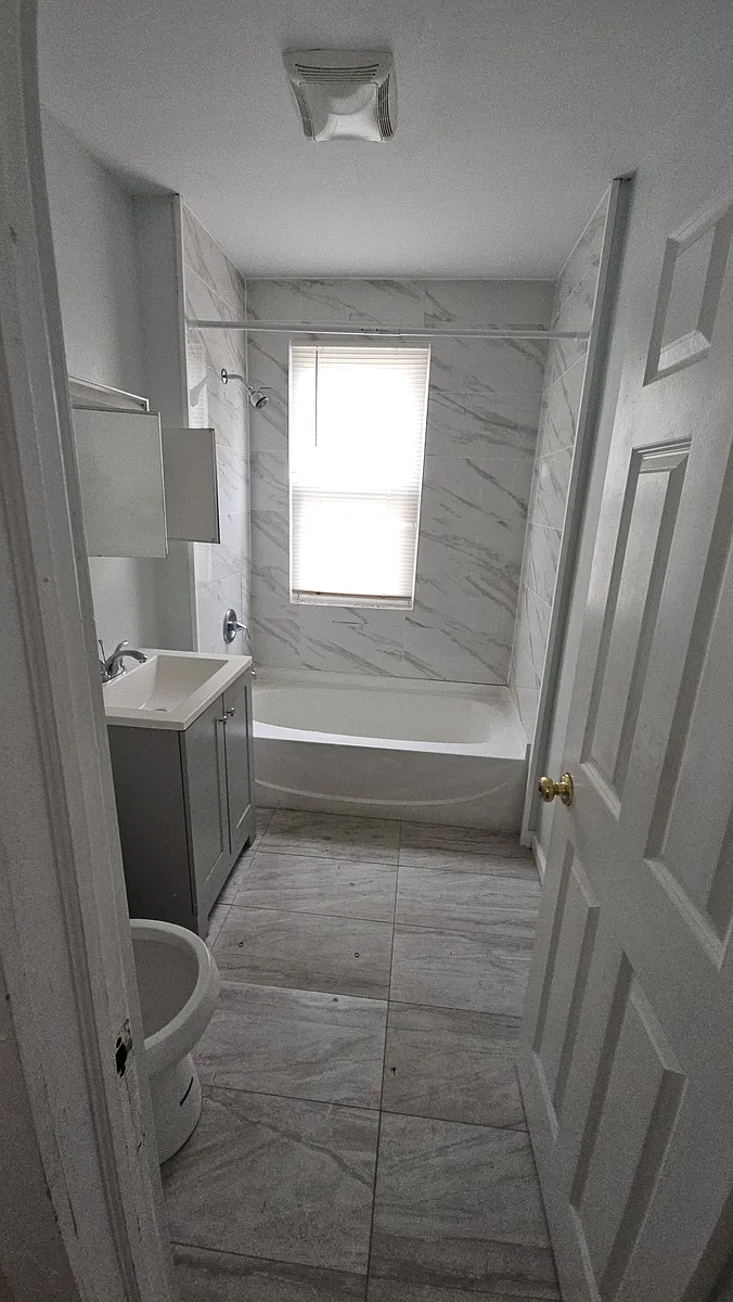 Building Photo - 225 Campbell Ave #1