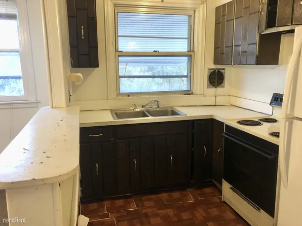5381 1/2 Charles St, Philadelphia, PA 19124