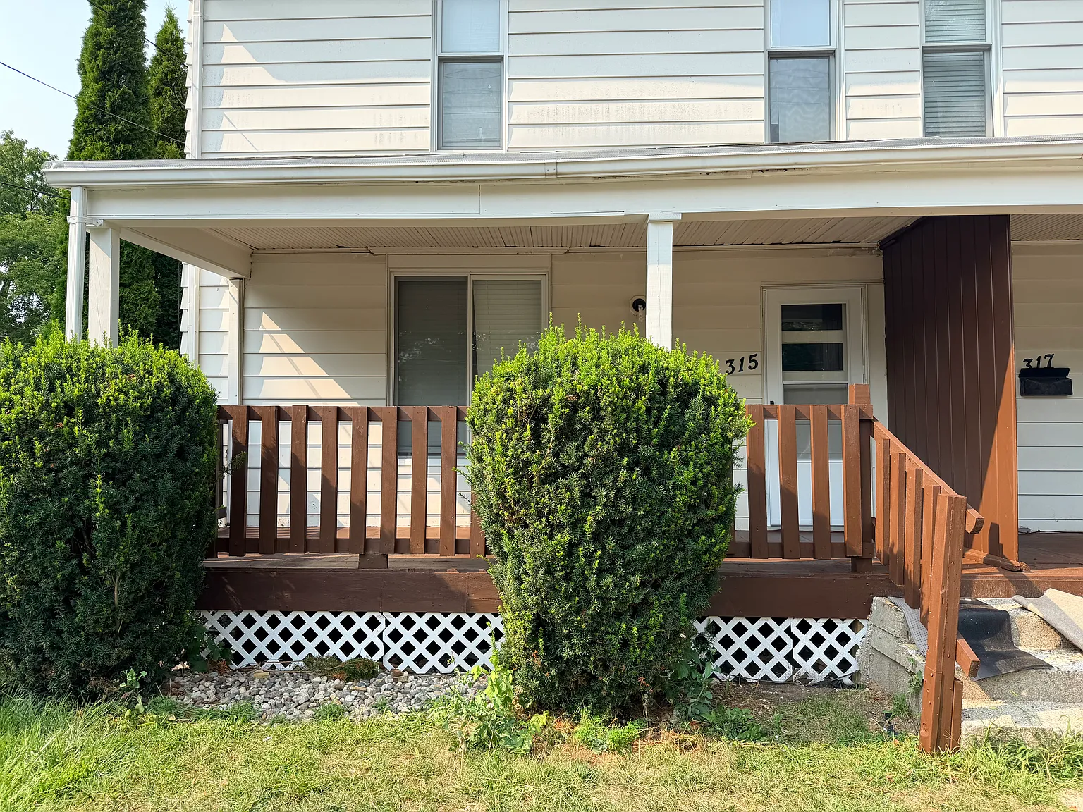 4 bed, 1496 sqft, $1,695 — Photo 2