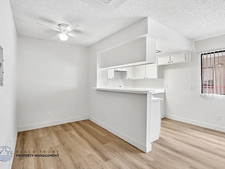 Grand View Tower Apartments — Photo 10