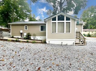37 Coulee Trl, Bracey, VA 23919