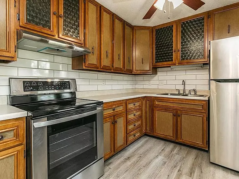 6812 Inwood Ln NE — Photo 5