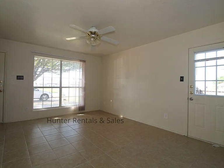 4400A Deek Dr — Photo 11