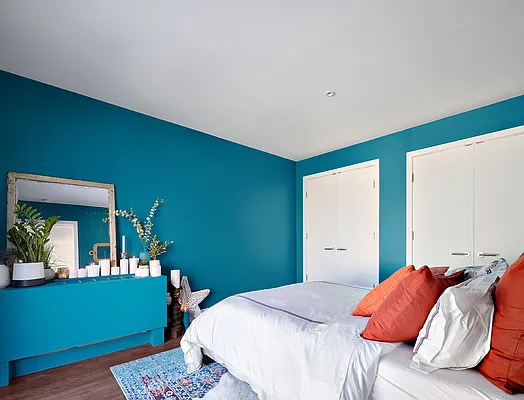 Rented by Compass | media 32