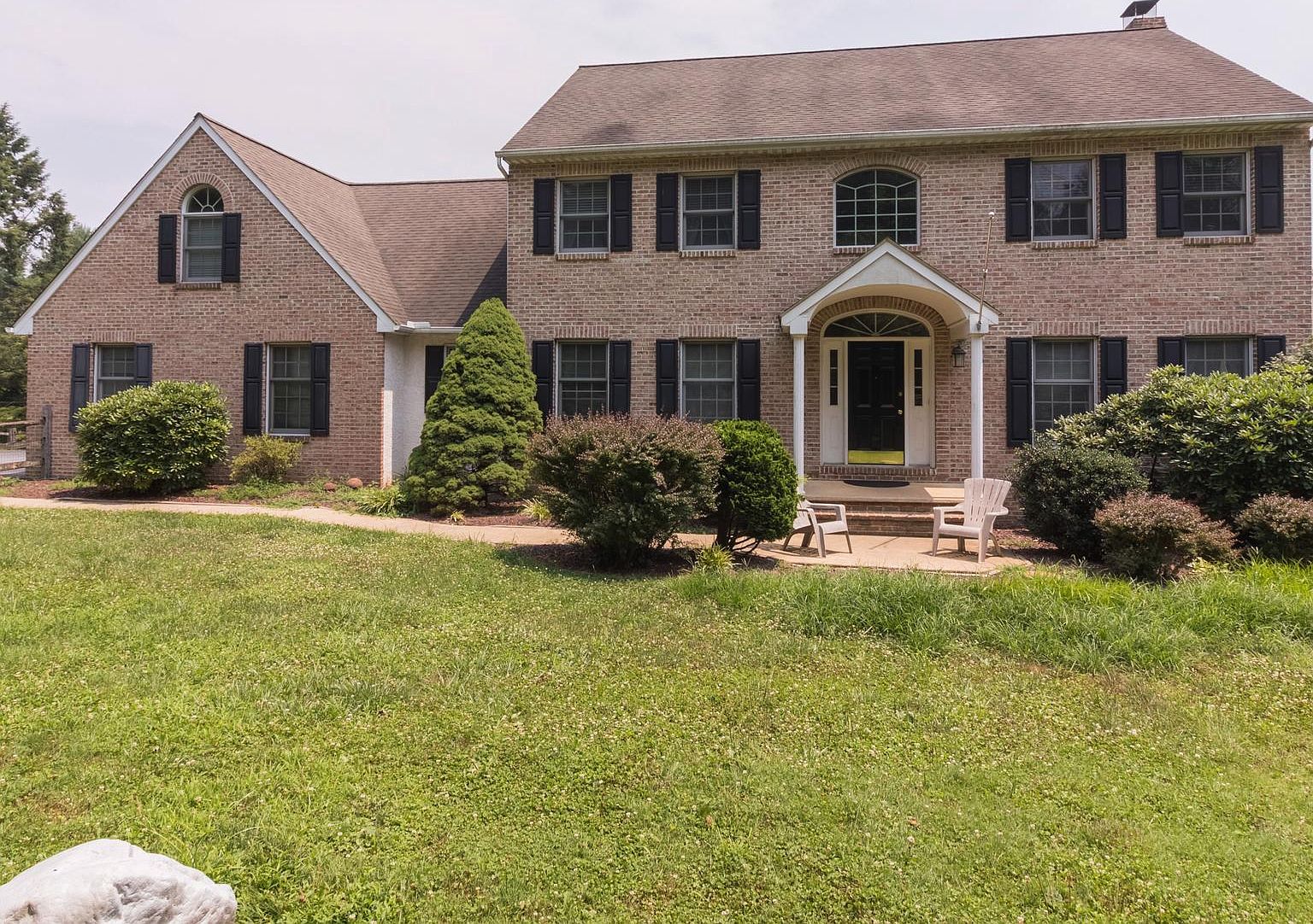 100 Round Hill Rd, Square, PA 19348 Zillow