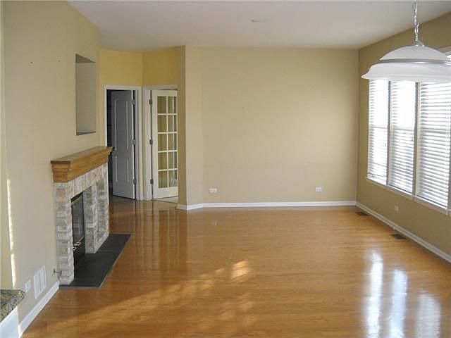 2nd image of 1074 N Penny Ln