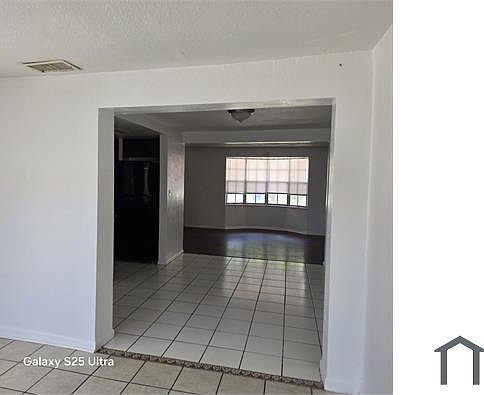 3rd image of 3302 Bainbridge Dr