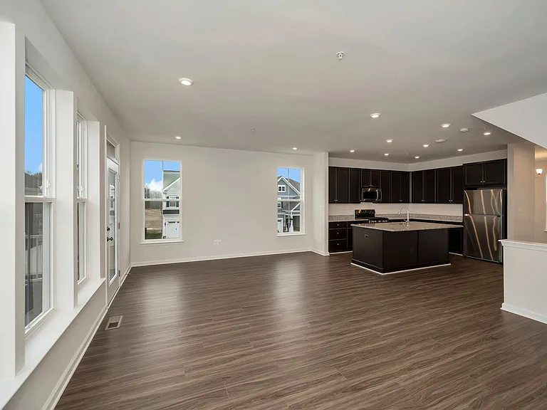 330 Coastal Ave #104 — Photo 7