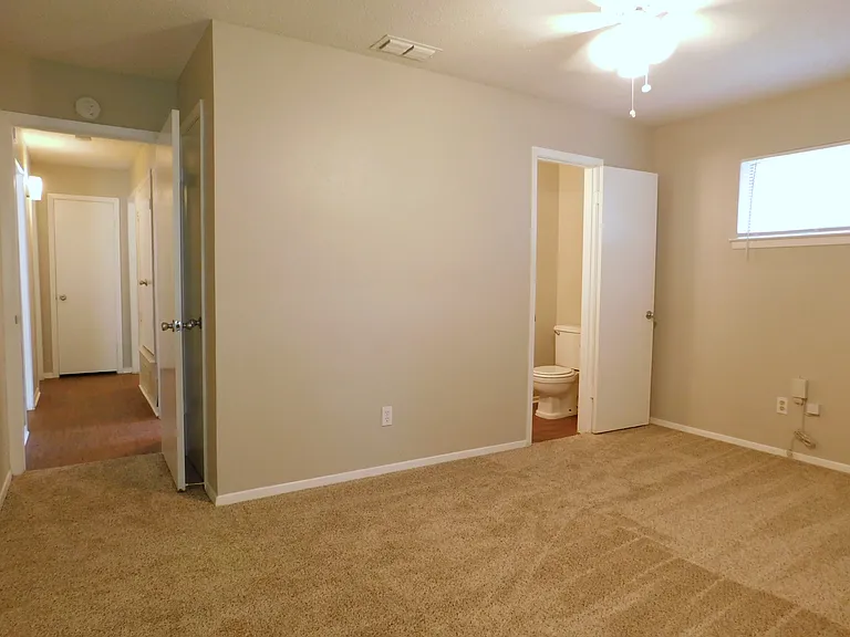 217 Mockingbird Ln — Photo 8