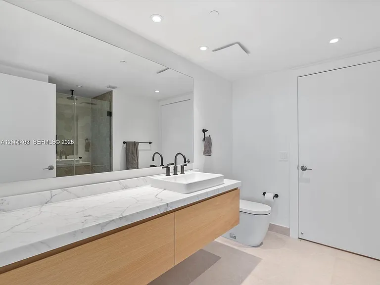 495 Brickell Ave #2305 — Photo 28
