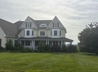10 Hopeview Ct, Newburgh, NY 12550