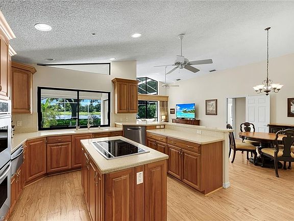 3rd image of 1924 Empress CT