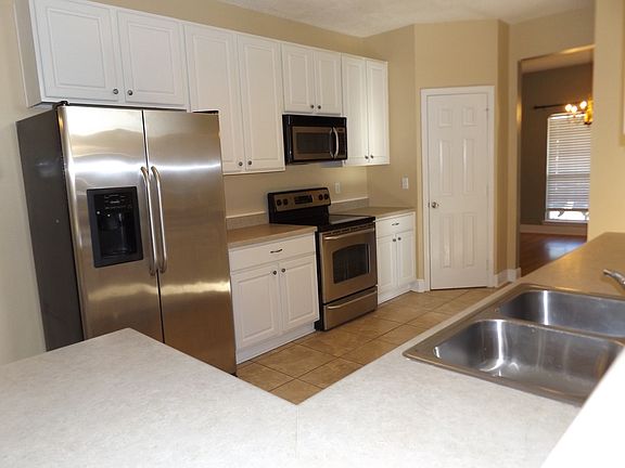 5th image of 11231 Riverbend Dr