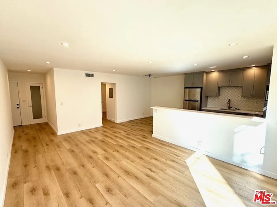 2 bed, 2.0 bath, $3,595 — Photo 4