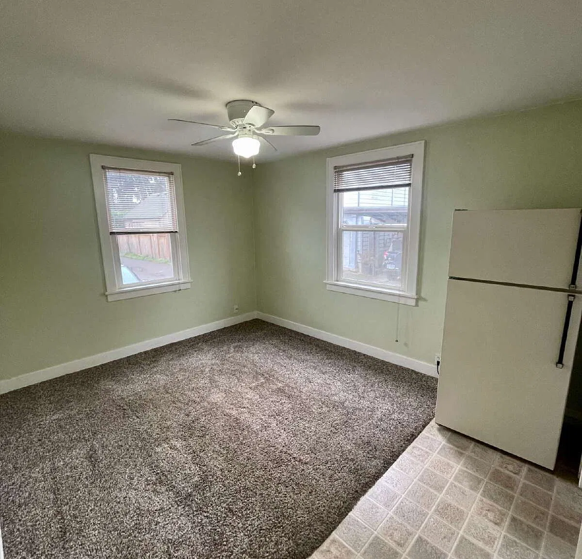 1 bed, 1.0 bath, $925 — Photo 4