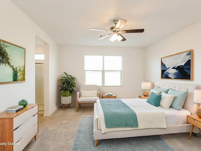 17484 W Sunnyslope Ln — Photo 9