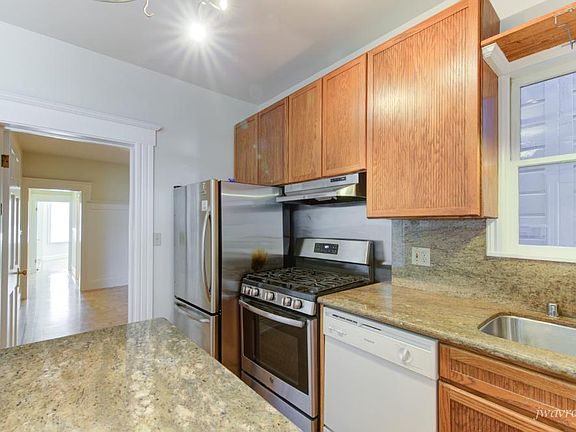 2nd image of 57 Kissling St