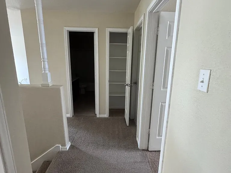 2201 Riley Dr — Photo 18