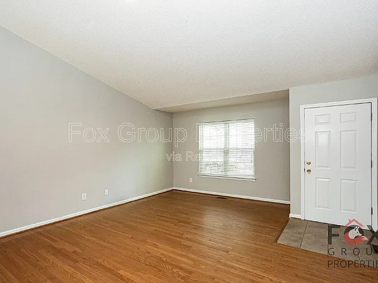 184 Brook Creek Dr — Photo 7
