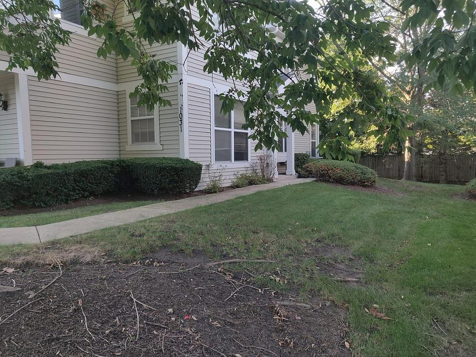1st image of 1031 Sheridan Cir #1031