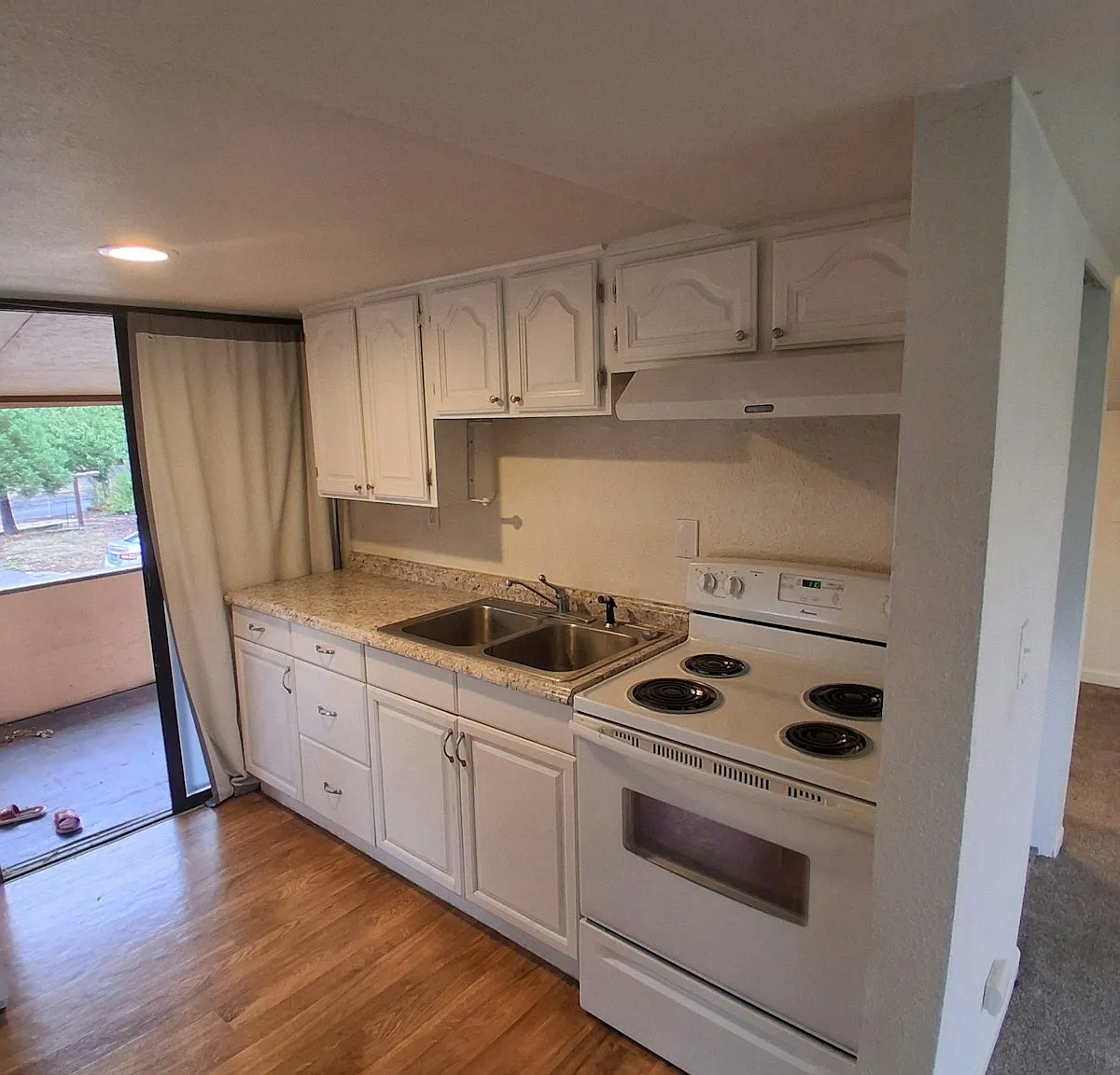 14602 Portland Avenue Southwest, Unit B — Photo 1